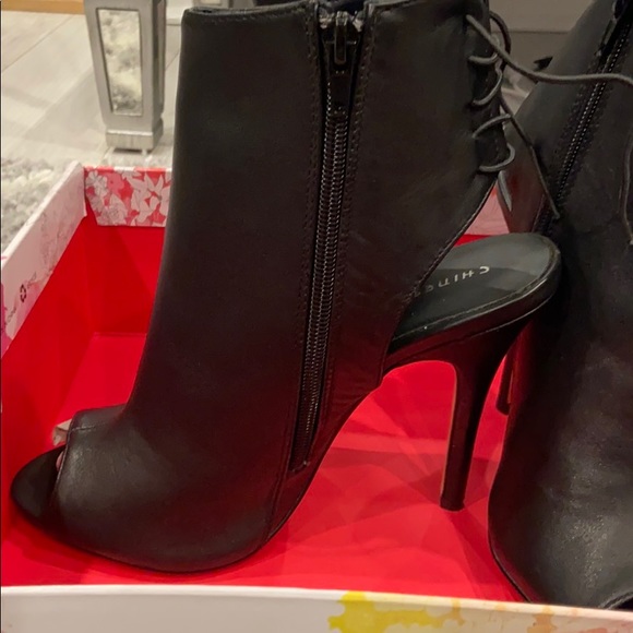 Black heels - Picture 4 of 10